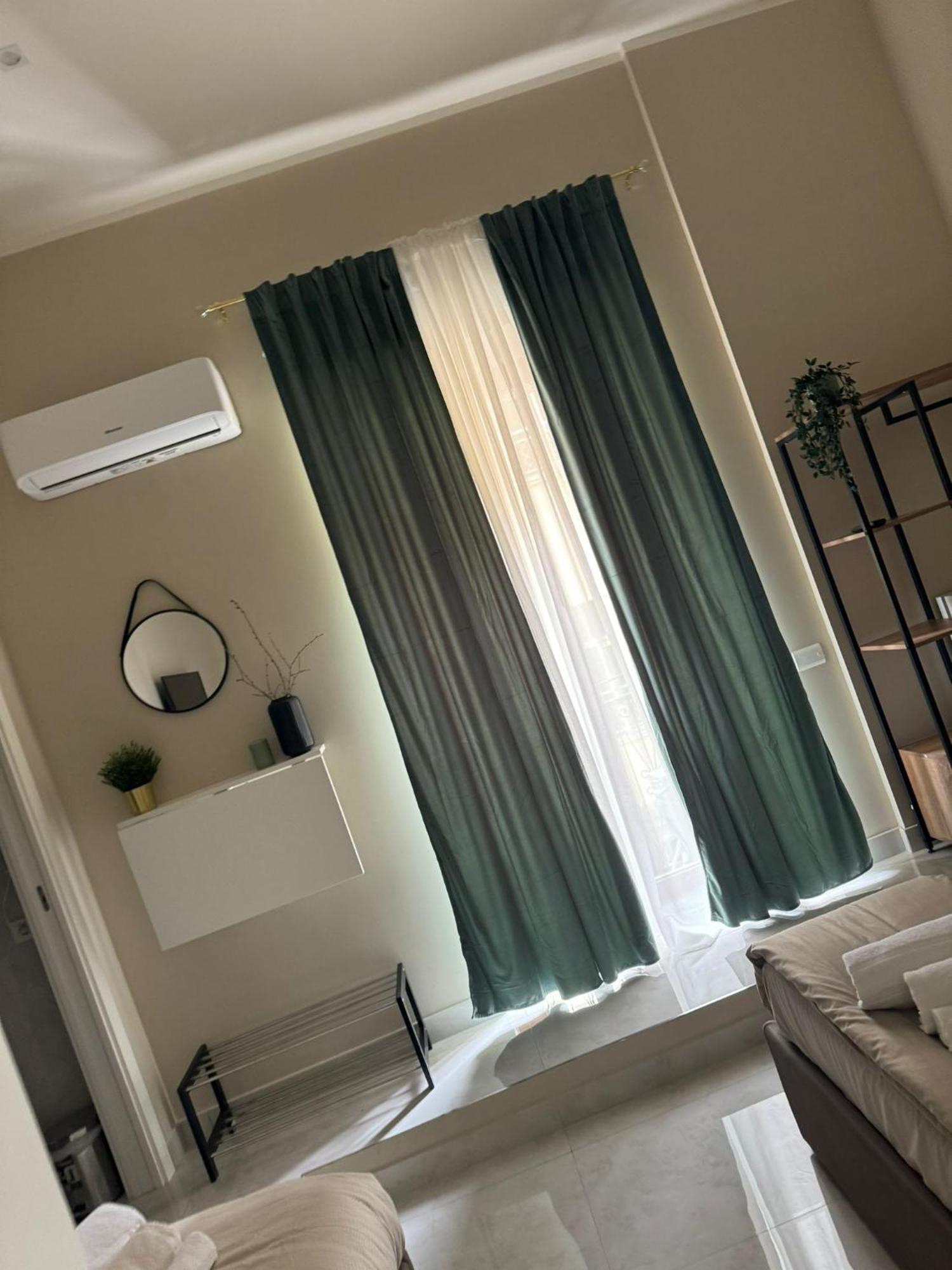 Chambre Triple avec Salle de Bains Privative